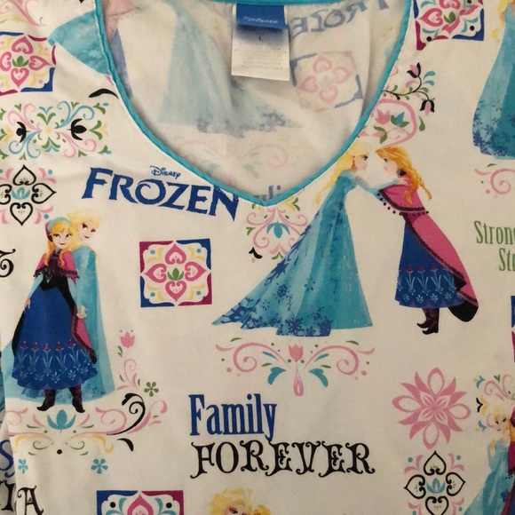 Disney Scrubs - Picture 6 of 8